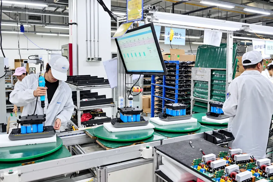 Battery assembly for cell selection and prototype preparation